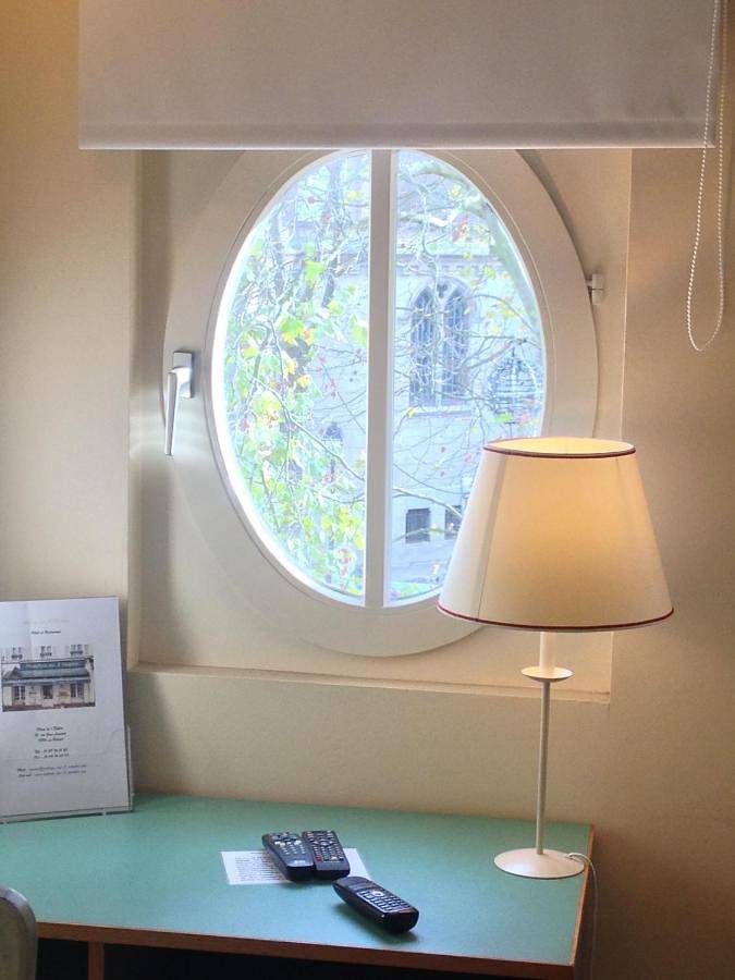 Hôtel pour 2 personnes, avec Terrasse à Le Vésinet - 2