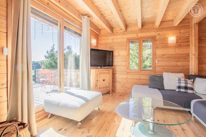 Chalet pour 6 personnes, avec terrasse à Les Déserts - 2