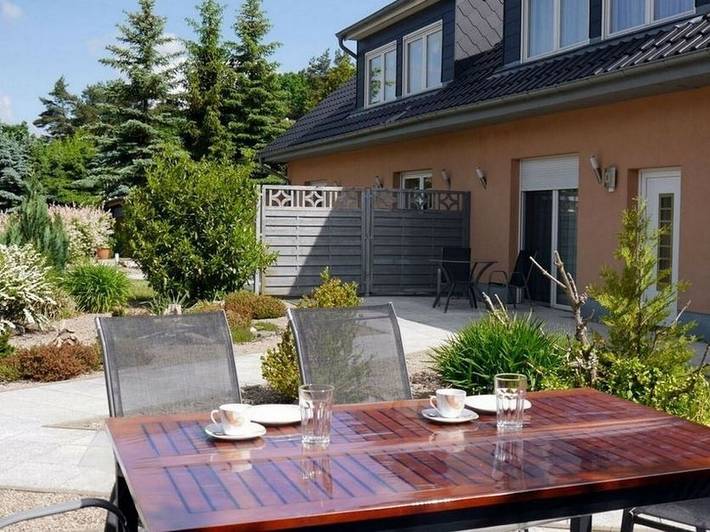 Ferienwohnung für 6 Personen, mit Terrasse und Garten sowie Ausblick in Ganzlin