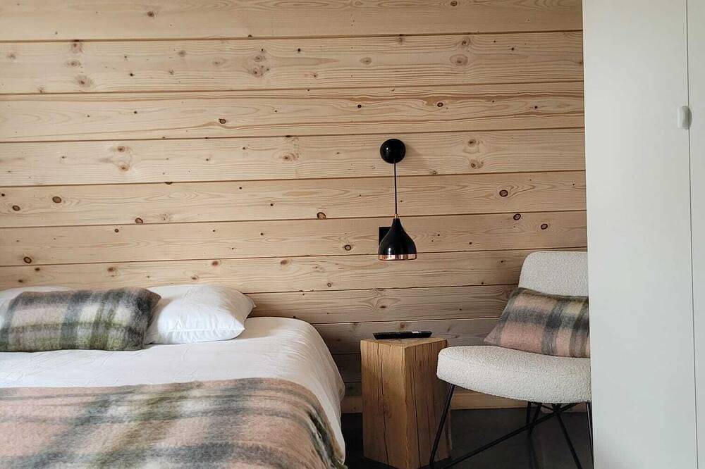 Delta-Berghütte-Komfort-Ensuite mit Bad in Chambon-sur-Lac, Regionaler Naturpark Volcans d'Auvergne