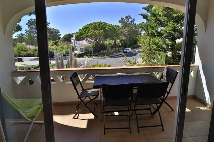 Holiday home for 6 people, with Balcony and Terrace in Vale do Lobo