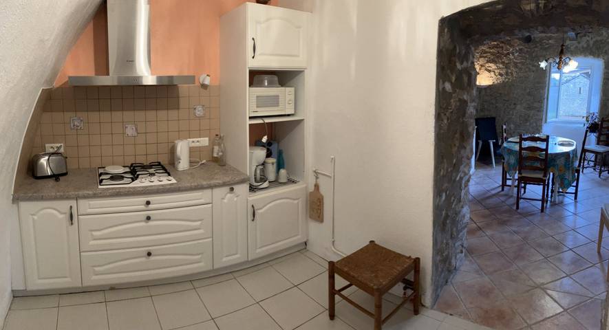 Gîte pour 4 personnes, avec terrasse et jardin à Nant - 4