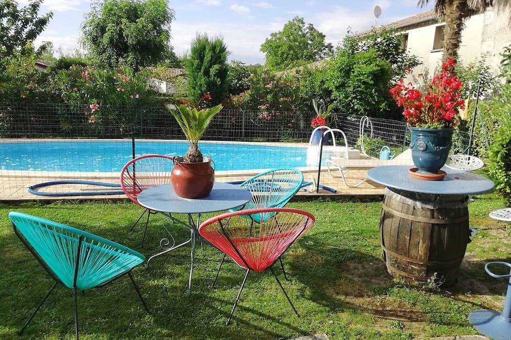 Gîte avec piscine privée au sel - Sauvagnas - Lot-et-Garonne in Sauvagnas, Quercy