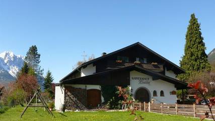Ferienwohnung für 2 Personen, mit Garten und Terrasse in Garmisch-Partenkirchen