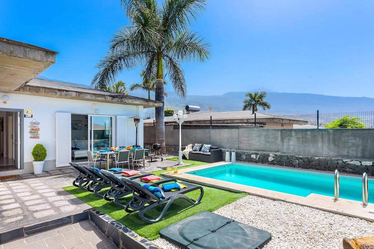 Luxury Holiday Home Piscina Privada Climatizada Teide Views, Bbq in El Durazno, La Orotava