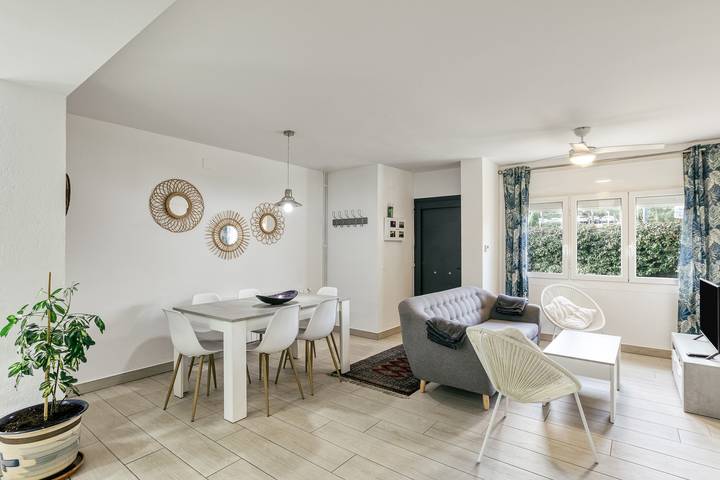 Renoviertes Ferienhaus "Casa en Begur" mit Garten & Wlan in Residencial Begur, Begur
