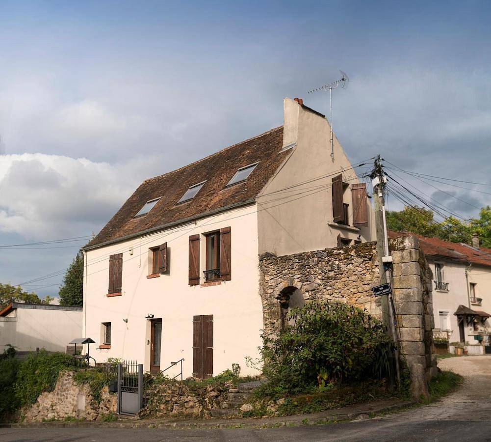 Family Home Near Paris, Versailles, Orly, A6 N186 in Villemoisson-sur-Orge, Essonne