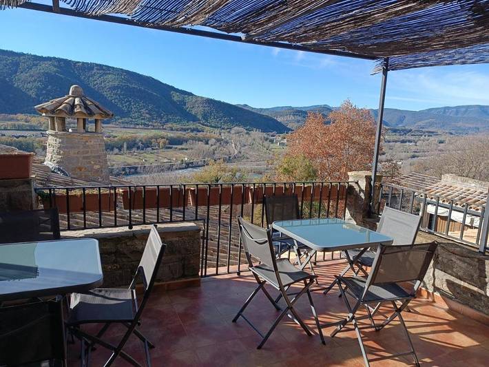 Hostal para 10 personas, con balcón y vistas - 1