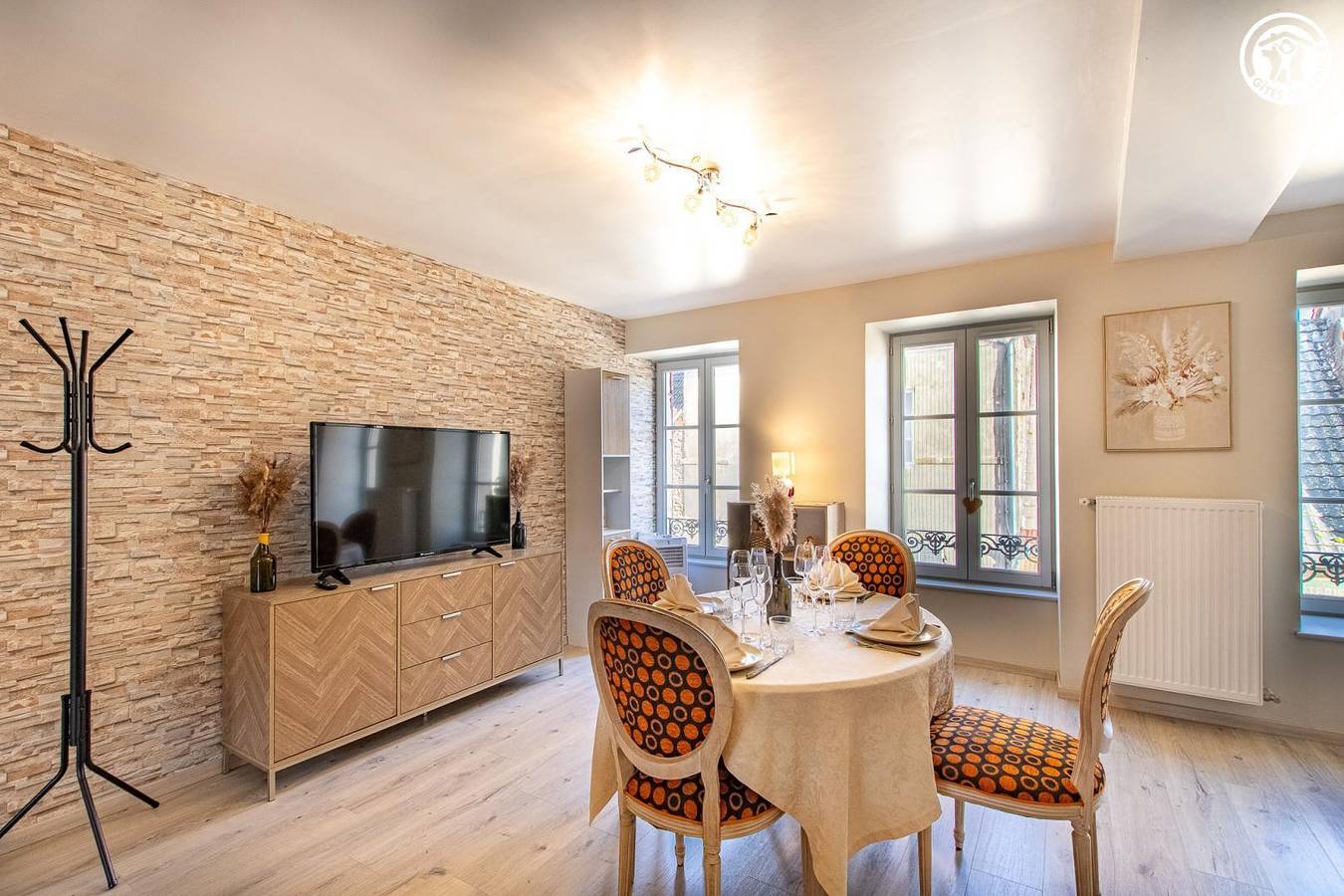 Les Gourmets in Couches, Autun Området