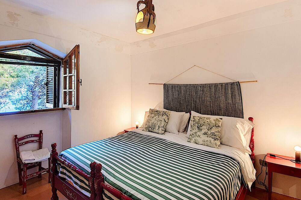 Charming stone trullo with sea access (house F) in Castro (Lecce), Lecce Province