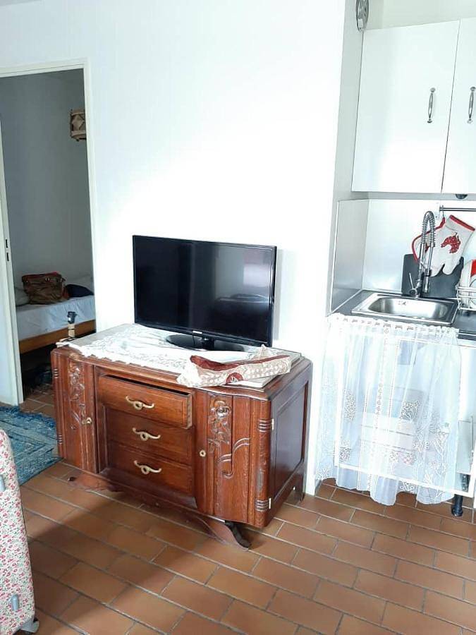 Gîte pour 6 personnes, avec piscine ainsi que balcon et vue dans Office De Tourisme De La Croix Valmer - 4