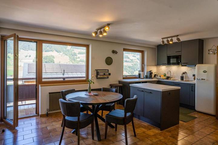 Ferienwohnung für 5 Personen, mit Balkon und Garten sowie Ausblick in Raggal - 4