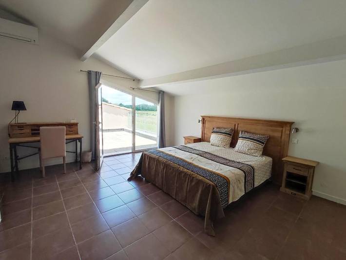 Location de vacances pour 8 personnes, avec jardin ainsi que piscine et vue à Gaujac - 4