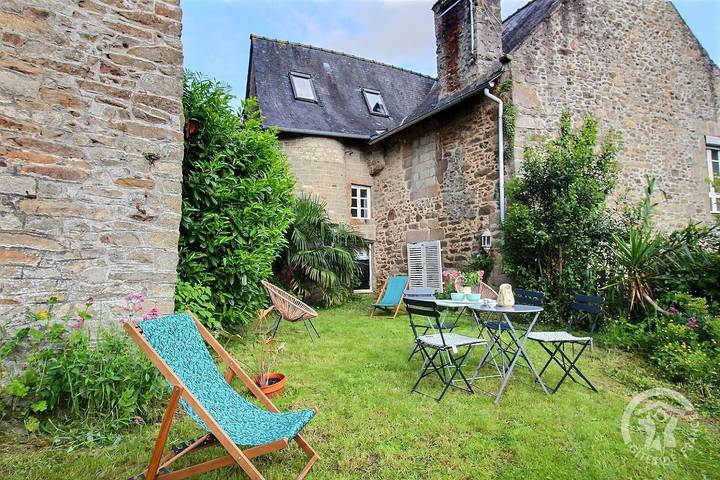 Gîte pour 5 personnes, avec Jardin à Dinan