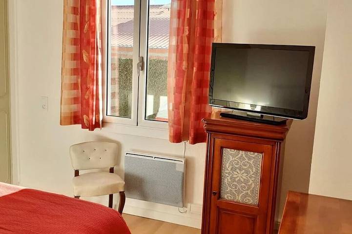 Location de vacances pour 6 personnes, avec terrasse et jardin, animaux acceptés à Elne - 3