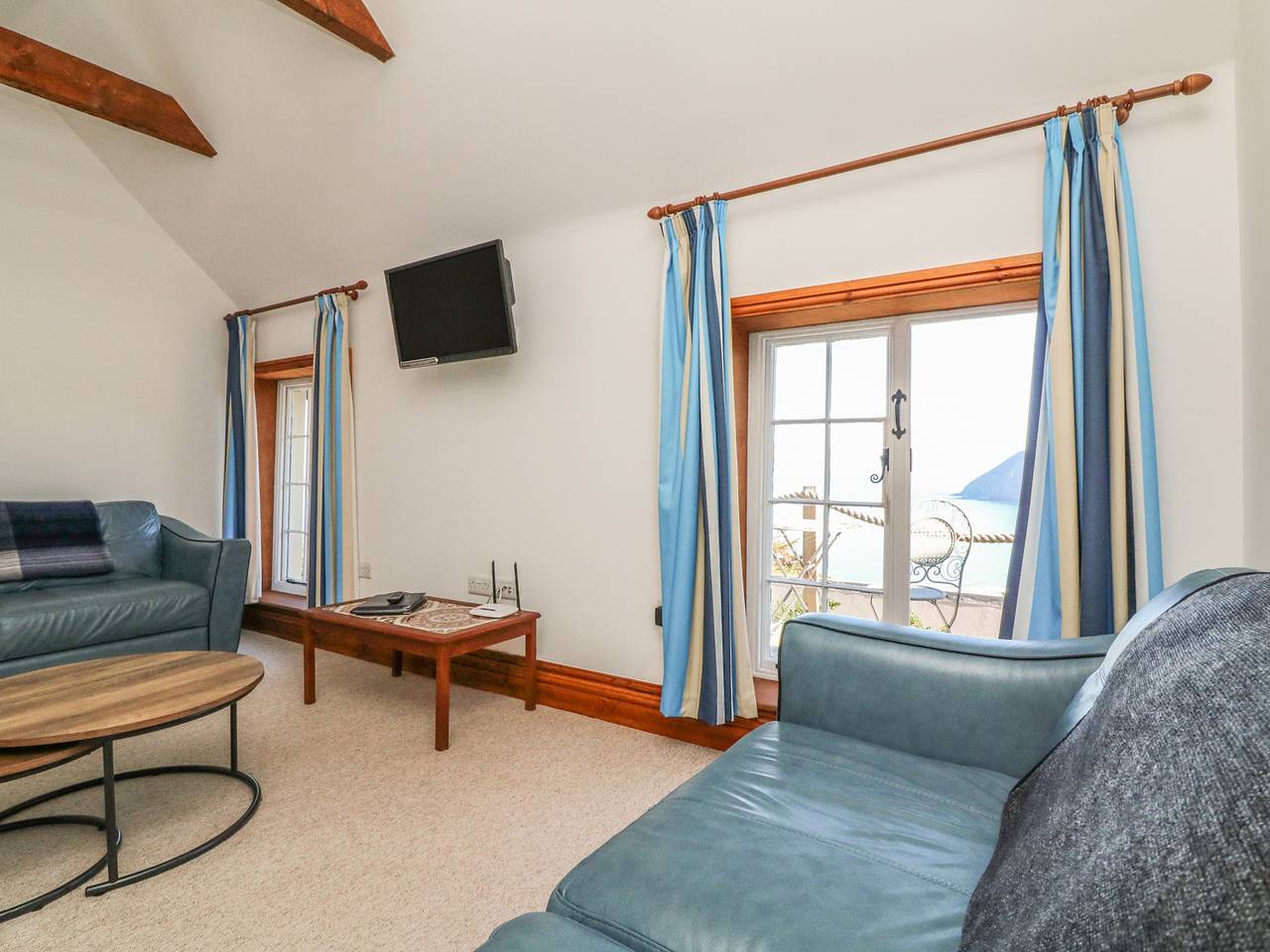 Entire apartment, C S Lewis Balcony in Lynton, Exmoor