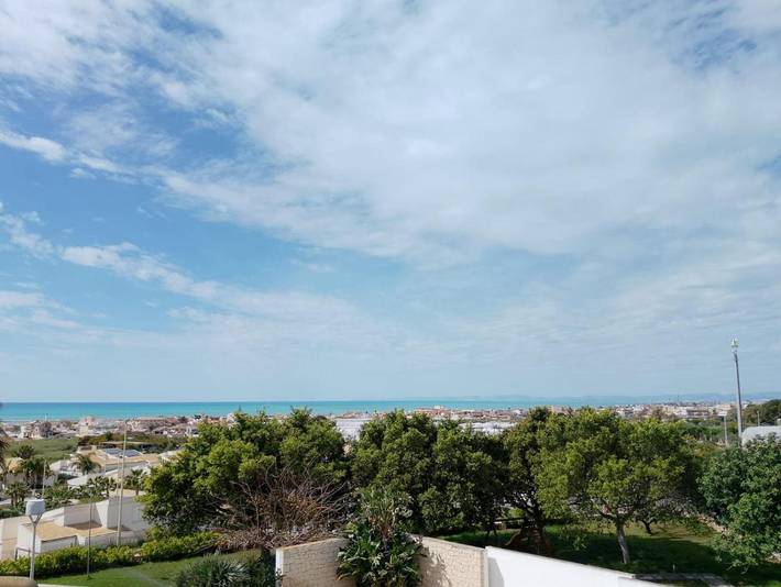 Location de vacances pour 3 personnes, avec jardin et piscine à Scoglitti - 2