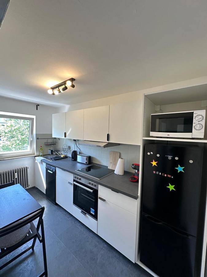 Ganze Wohnung, One-Bedroom Apartment in Stuttgart, Stuttgart Region