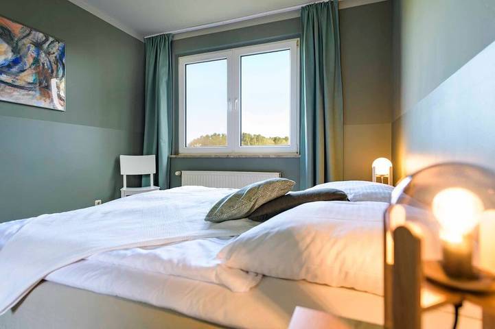 Haus am See - Pommernhaus am See mit Seeblick, Sauna, Kamin, Ruderboot in Luckow, Vorpommern Greifswald