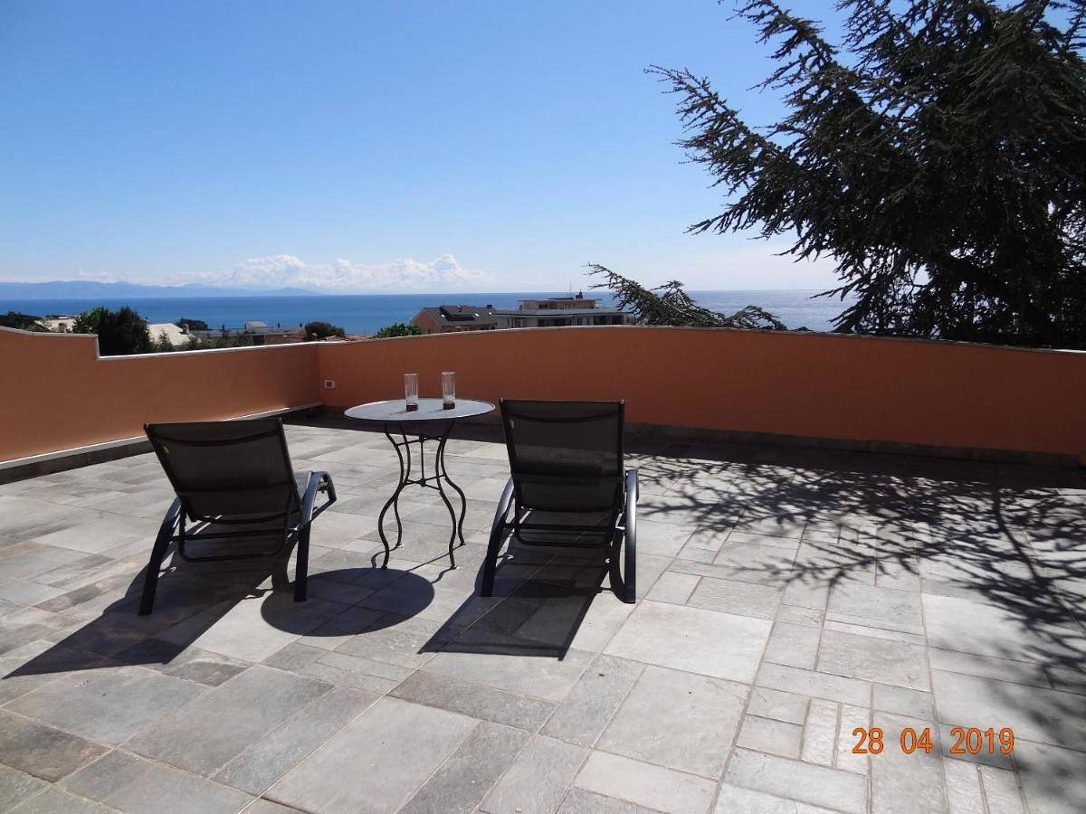 Bed&Bluup in Savone (Ville), Savona