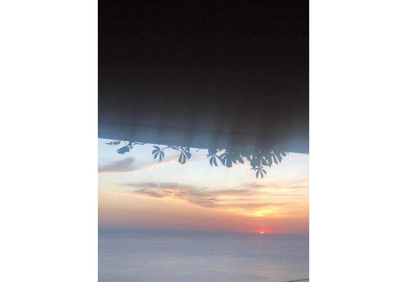 Entire studio, Studio Apartment 'Tajo Suite' with Sea View, Wi-Fi and Air Conditioning in Greece