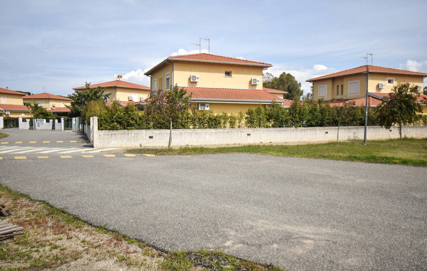Moderno appartamento con una camera da letto, piscina, cucina e accesso alla spiaggia a 500 metri di distanza in Contrada Difesa, Pizzo