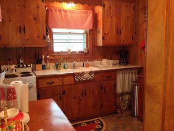 Log Cabin for 6 People in Woodford (VT), Green Mountain National Forest, Photo 4