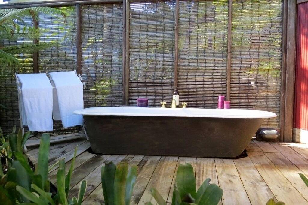 Coromandel Eco Sanctuary - private & friedliche Garten- / Buschlandschaft - 3 Ensuites in Coromandel, Waikato