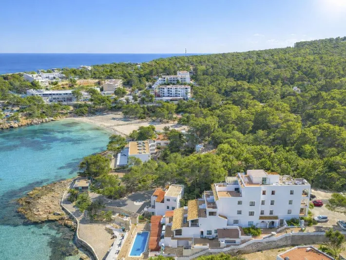 Appartement de vacances pour 5 personnes, avec terrasse ainsi que jardin et piscine - 1