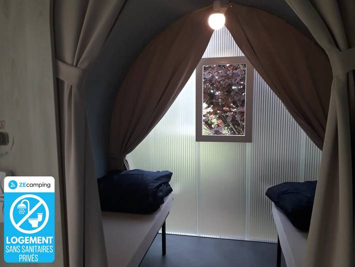 Tente pour 4 personnes, avec bassin pour enfant et sauna dans le Finistère - 2