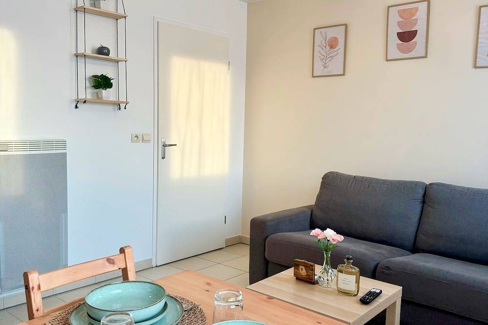 Entire apartment, Charming Apartment - 5mn Rer A / 15mn Disneyland in Bussy-Saint-Georges, Seine-et-Marne