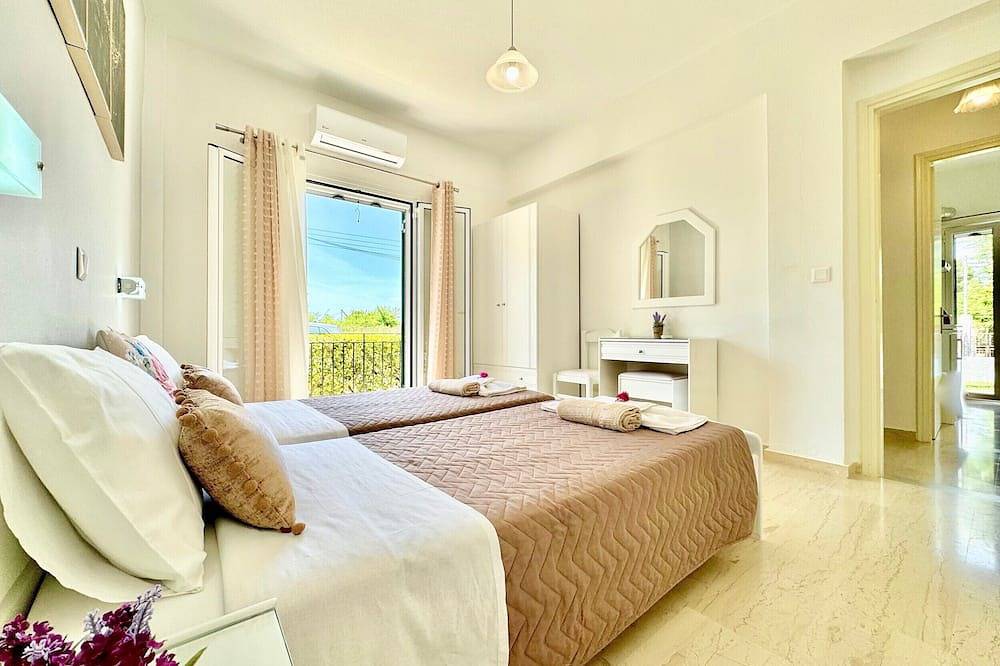 Villa Dafni with private pool in Roda, Korfu