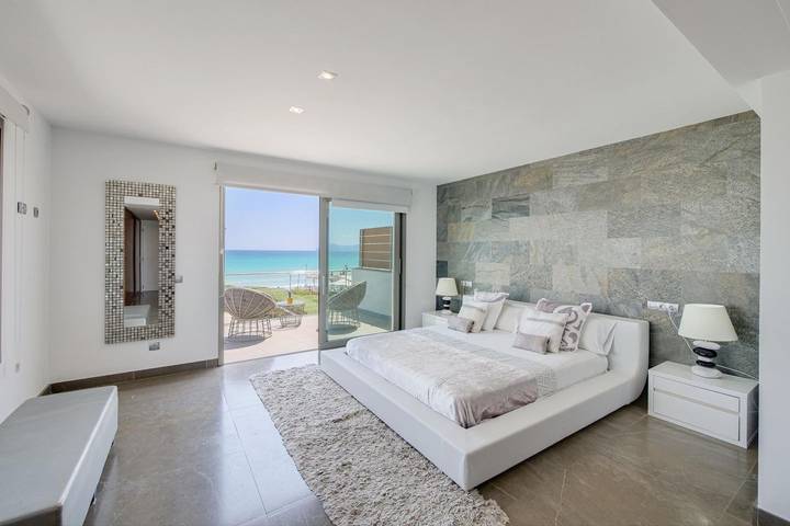 Villa für 6 Personen, mit Garten und Balkon in Playa de Muro - 4