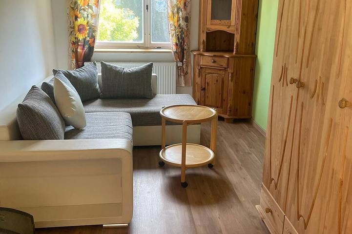 Ferienhaus für 7 Personen, mit Haustier in Naumburg