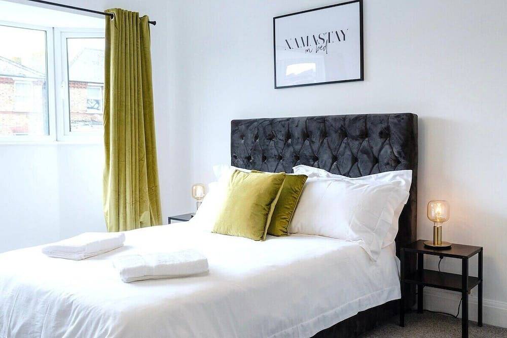Chic Beach Getaway (sleeps 6) - 4 mins to beach in Botany Bay, Kent