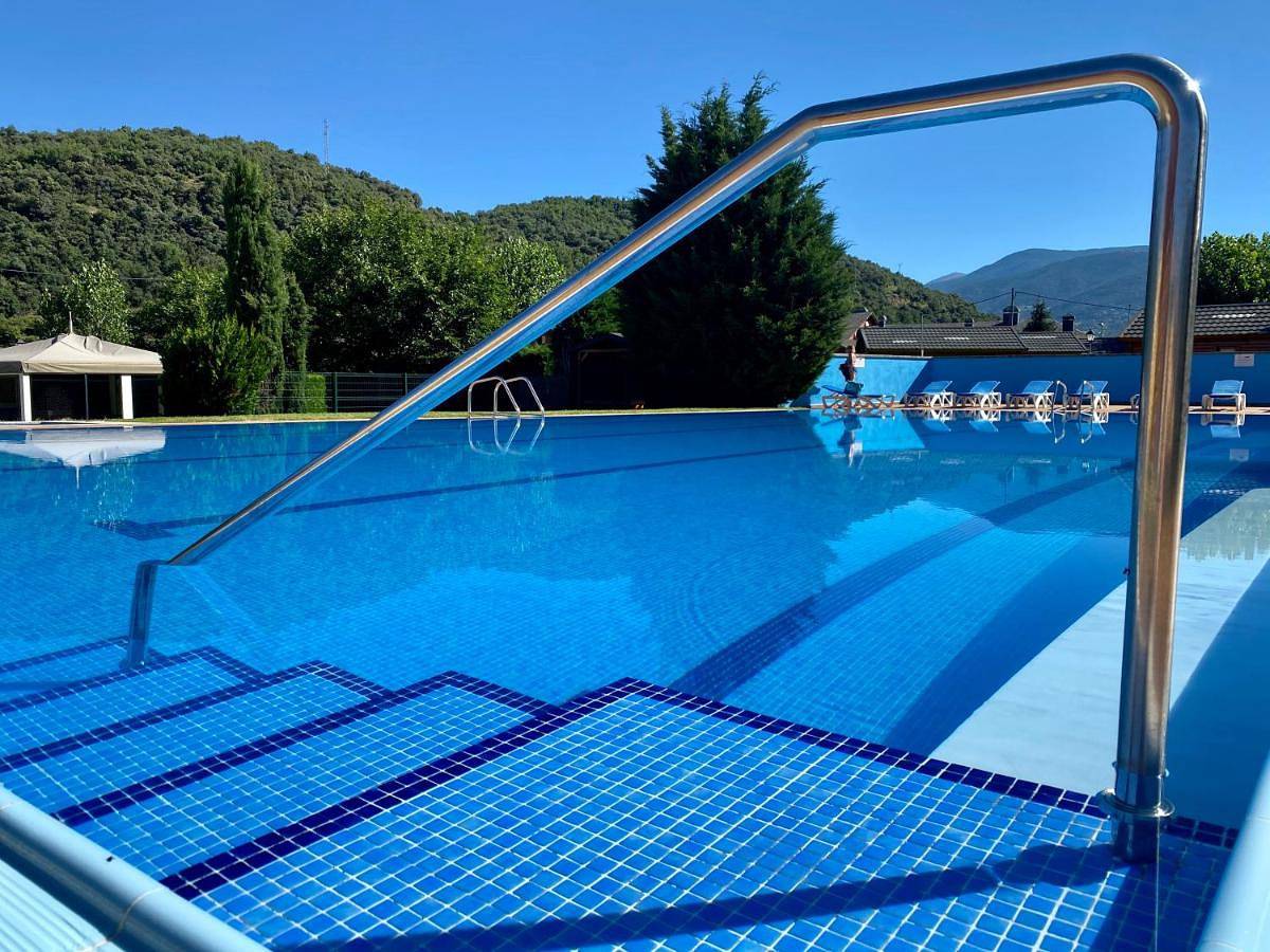 Tent in Montferrer Castellbó, Pirineo Catalan