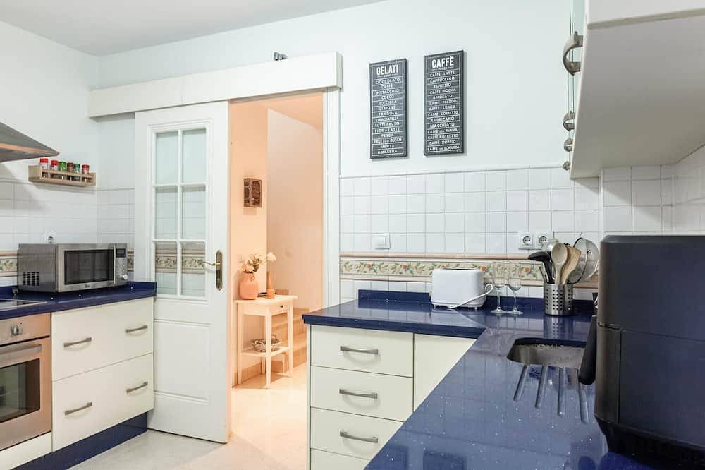 2 bedroom beautiful home in Carmona in Carmona, Sevilla Province