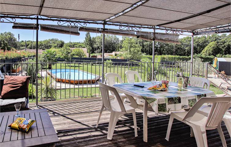 Location de vacances pour 8 personnes, avec piscine ainsi que jardin et terrasse à Aubignan - 3