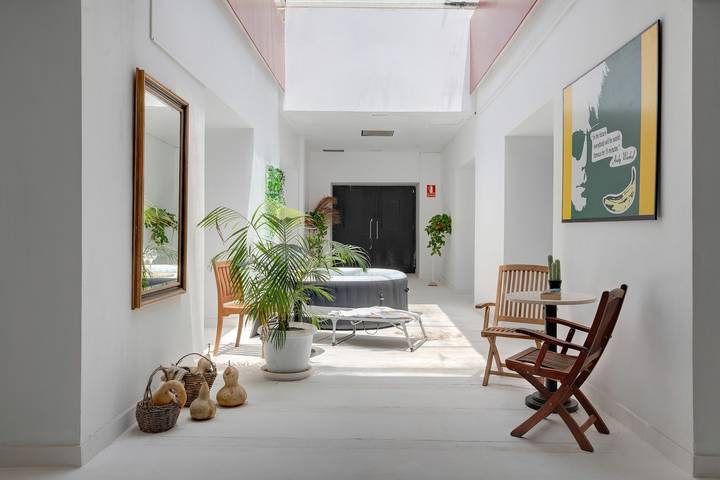 Ganzes Studio, Geräumiges, helles Loft im rustikalen Stil im Stadtzentrum – ideal für Gruppen in Arrecife Centro, Arrecife