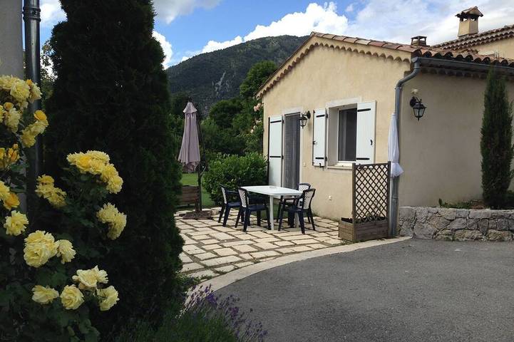 Appartement de vacances pour 4 personnes, avec piscine et terrasse