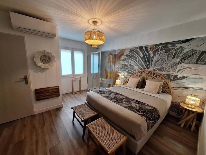 Chambre d’hôte pour 2 personnes, avec piscine ainsi que jardin et terrasse à Vias