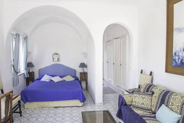 Villa for 12 Guests in Capri, Tyrrhenian Coast Campania, Picture 2