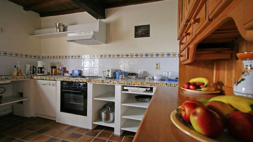 Location de vacances pour 11 personnes, avec jardin ainsi que sauna et jacuzzi, animaux acceptés à Beauraing - 4