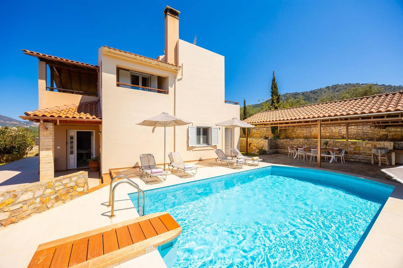 Villa für 8 Personen mit Terrasse in Rethymno und Umgebung