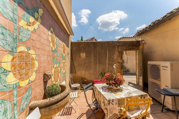 Gîte pour 6 personnes, avec terrasse à Saint-Hilaire-d'Ozilhan - 2