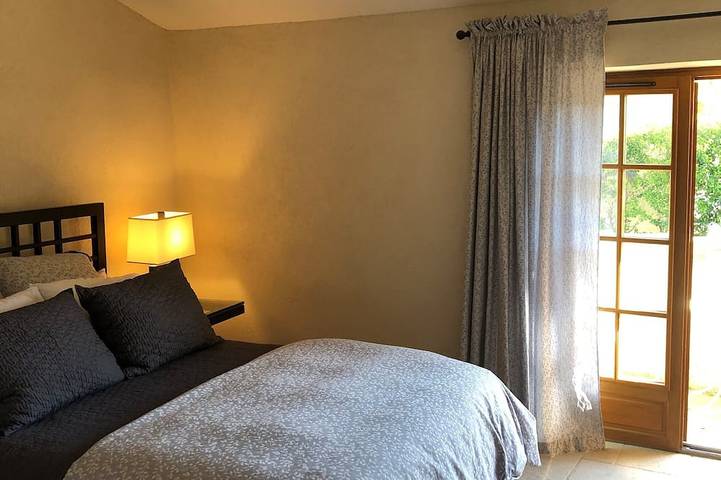 Location de vacances pour 6 personnes, avec jardin et balcon à La Bastidonne - 3