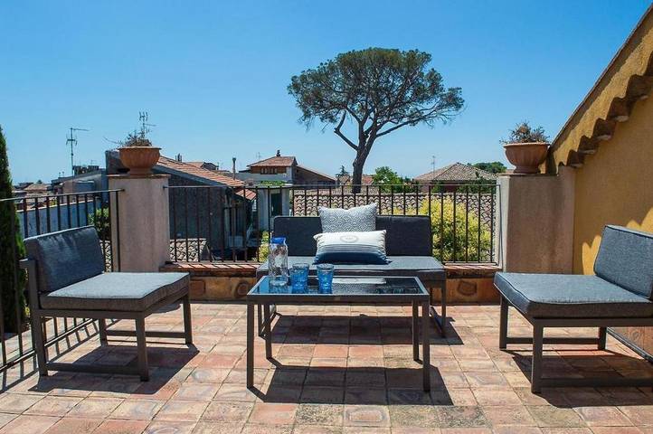 Location de vacances pour 6 personnes, avec Balcon et Jacuzzi ainsi que Terrasse et Jardin à Nicolosi - 3