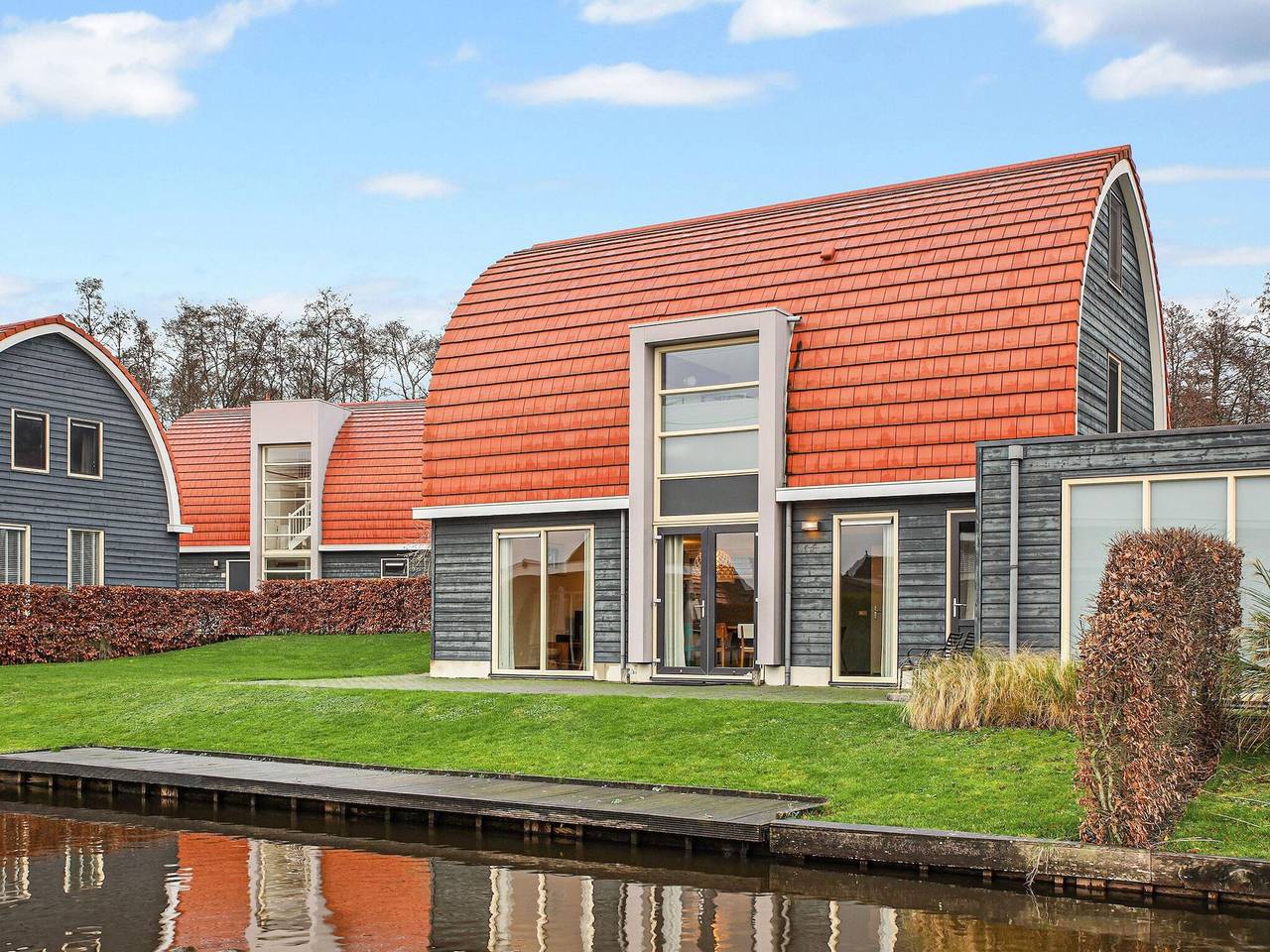 Luxury Villa With Sauna on the Lake in Drenthe
