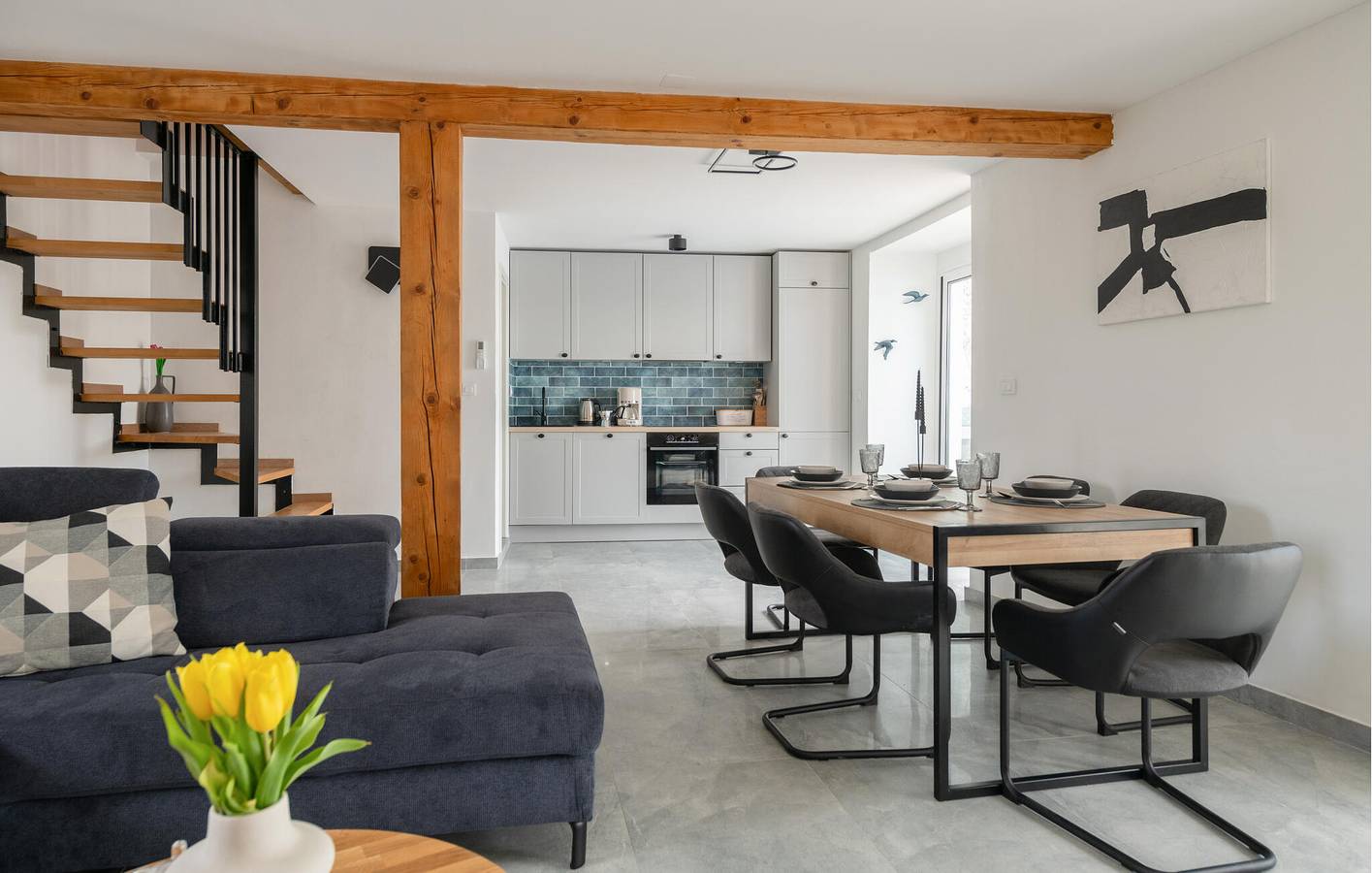 Gemütliche 100 m² große Ferienwohnung mit Pool, Terrasse und WLAN in der Nähe von Kanfanar in Žminj, Zentralistrien
