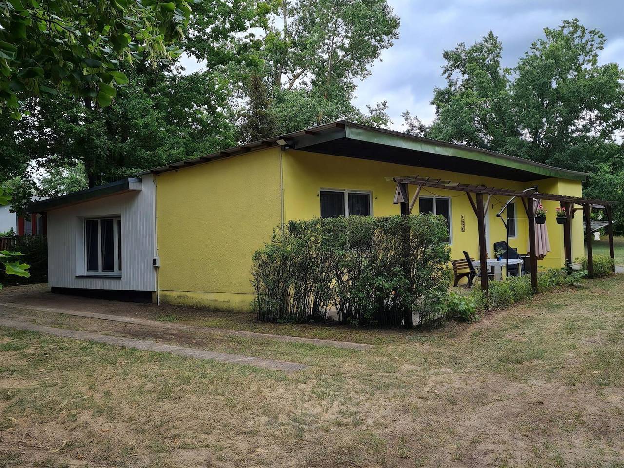 At Bauernsee Modern retreat in Kagel, Grünheide